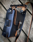 CASO Medio leather crossbody bag, side view