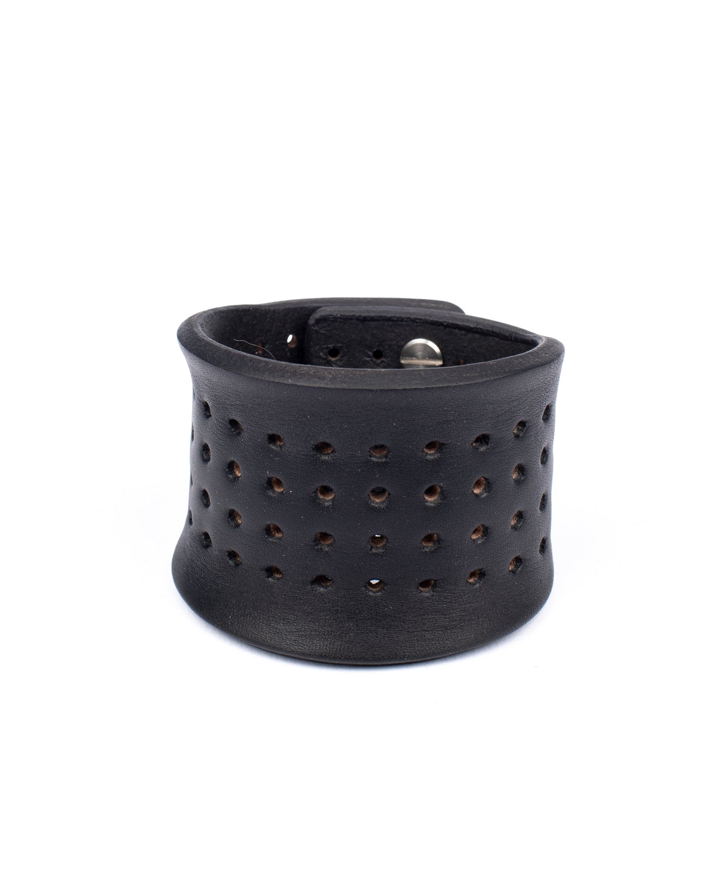 Contour perforated cuff medium brown