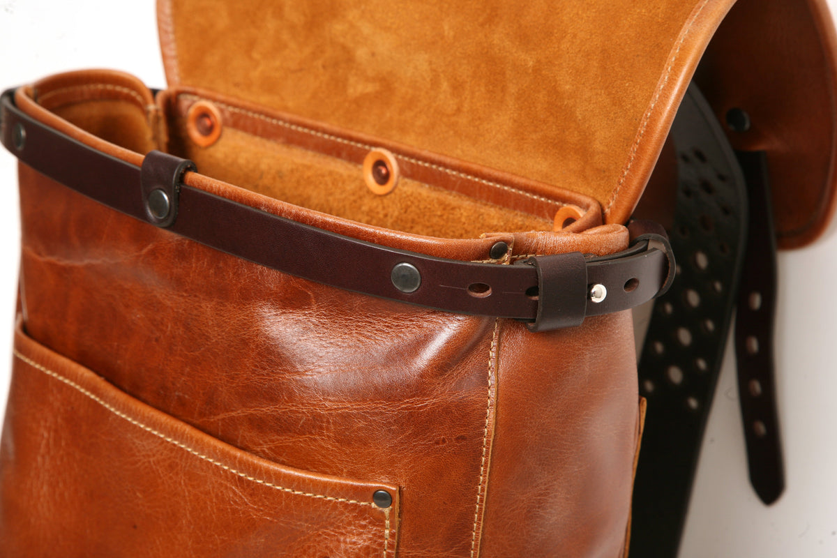 Backpack Poncho vintage brown buffalo side open detail