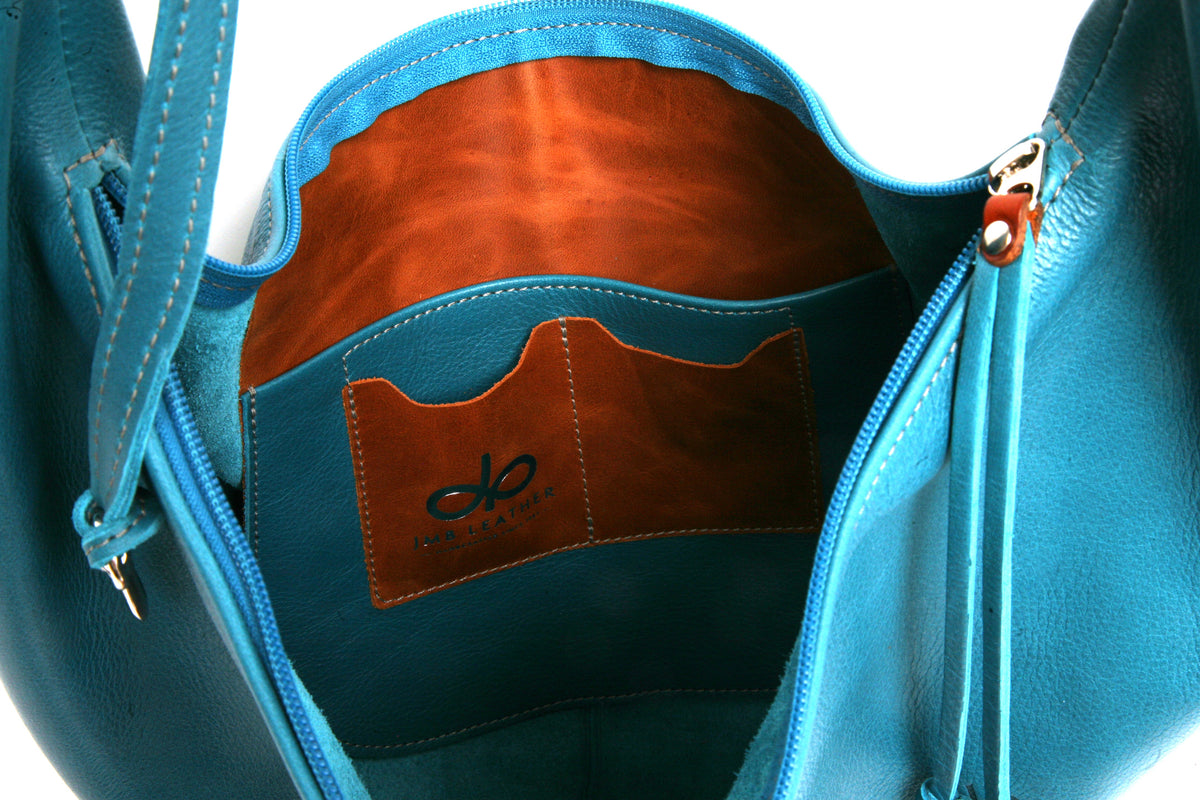 Beaupet Hobo Brilliant Tide interior