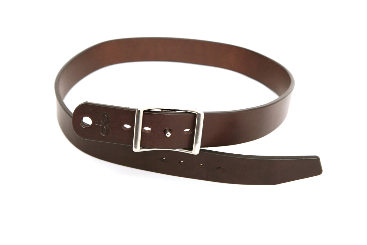 CONWAY belt in leather, reverse side showing keeper loop