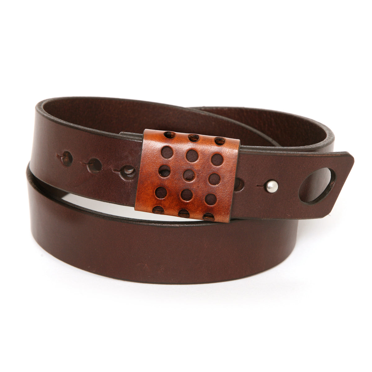 Cuff Moto Belt in leather (buckle-free cuff design), buckle detail