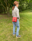 CASO Medio leather crossbody bag, detail