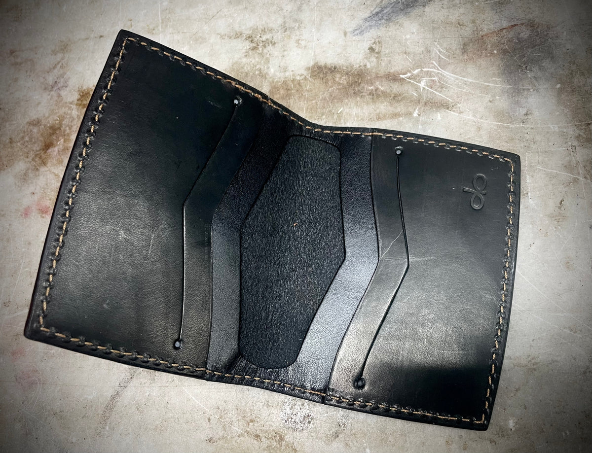 Yanagi wallet in vegetable-tanned leather, further detail view