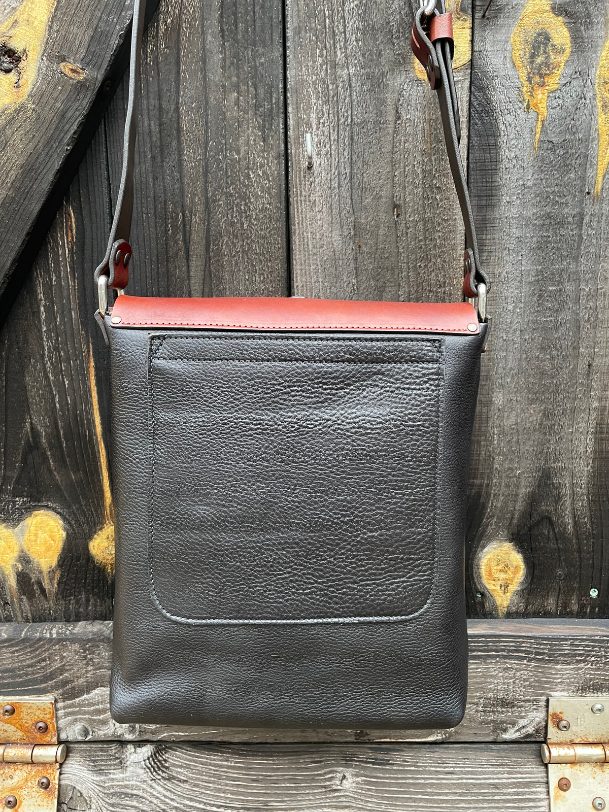 KUURU Bag leather bag, close-up