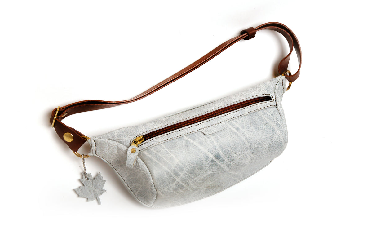 FOURNIER Medio leather sling bag