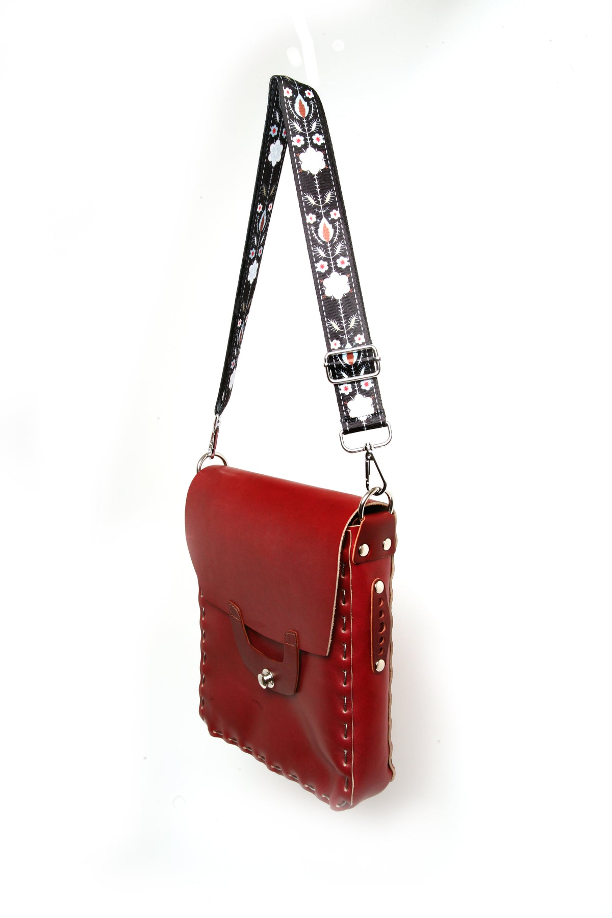 KEBURU satchel bag in top-grain leather, hand-stitched with stainless steel cable with stainless-steel hardware, alternate angle