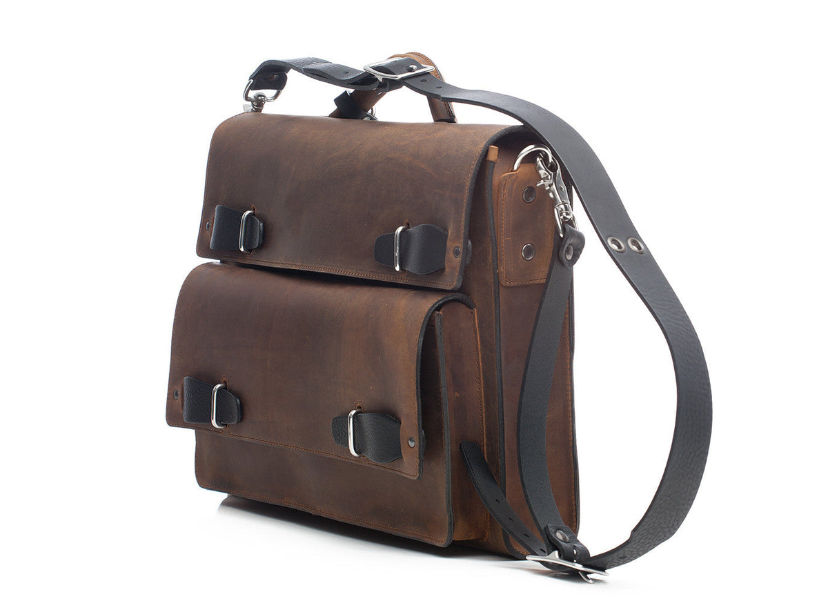 Urba Briefcase Messenger - Bark Brown detail