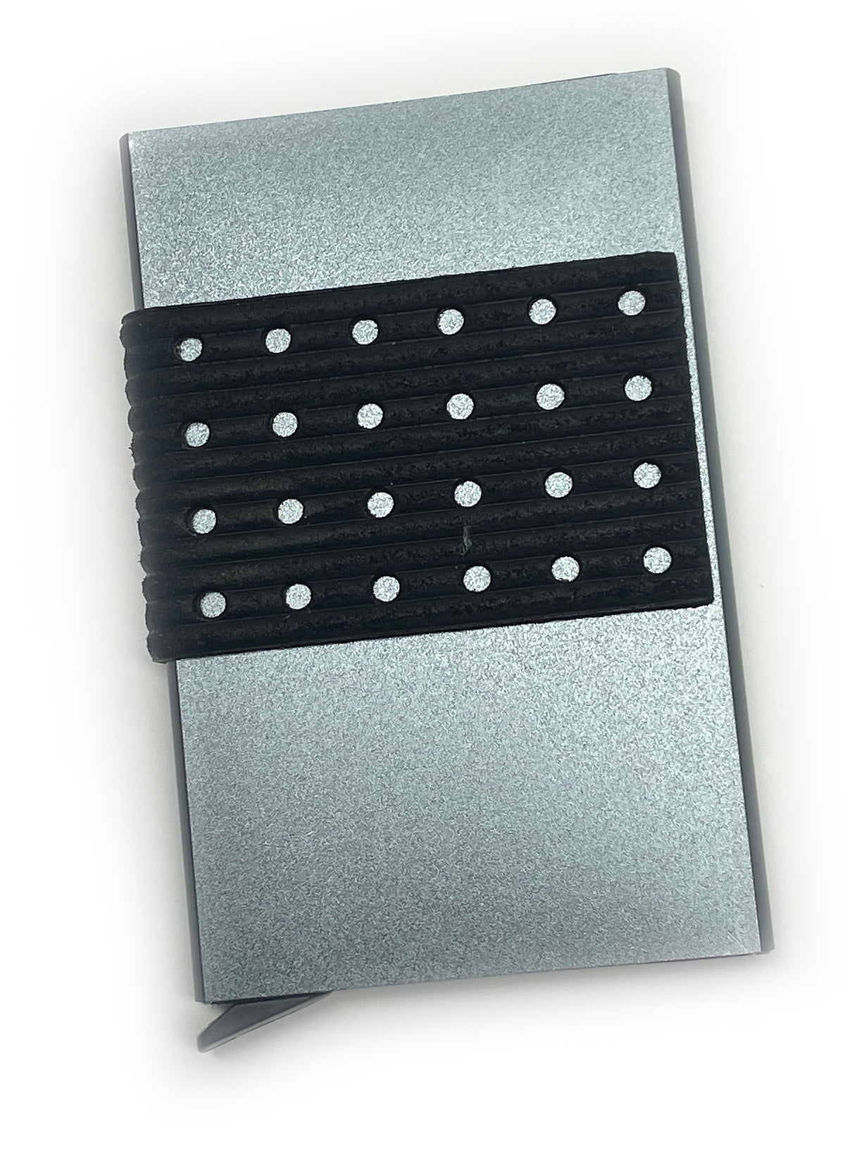 Zip vegetable tanned wallet with 6 card RFID case in Italian vegetable-tanned leather, close-up detail