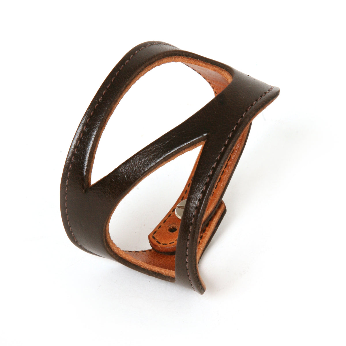 Wide Drop cuff with button in medium-weight premium leather (lighter weights lined; thicker vegetable-tanned weights unlined), front view