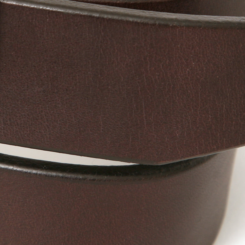 SHOW classic jean belt in English bridle leather, reverse side showing keeper loop