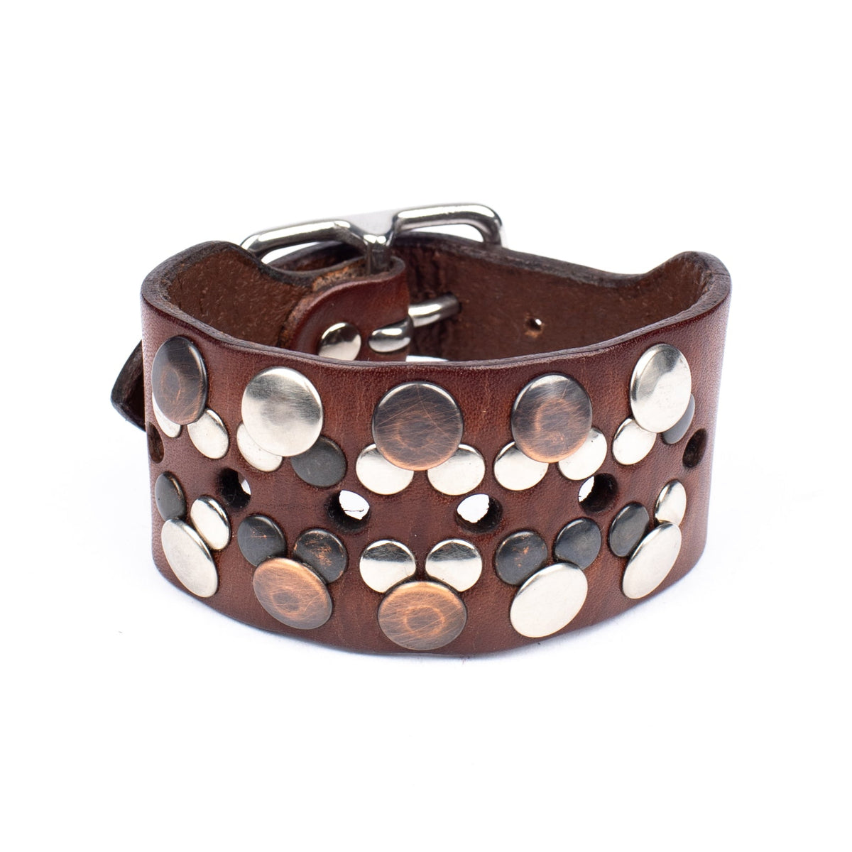 Classic buckle cuff studded in 8oz English bridle leather with studs and a stainless steel buckle, clasp detail
