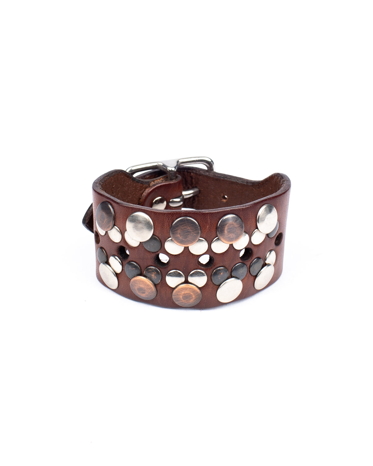 Classic buckle cuff studded in 8oz English bridle leather with studs and a stainless steel buckle, clasp detail