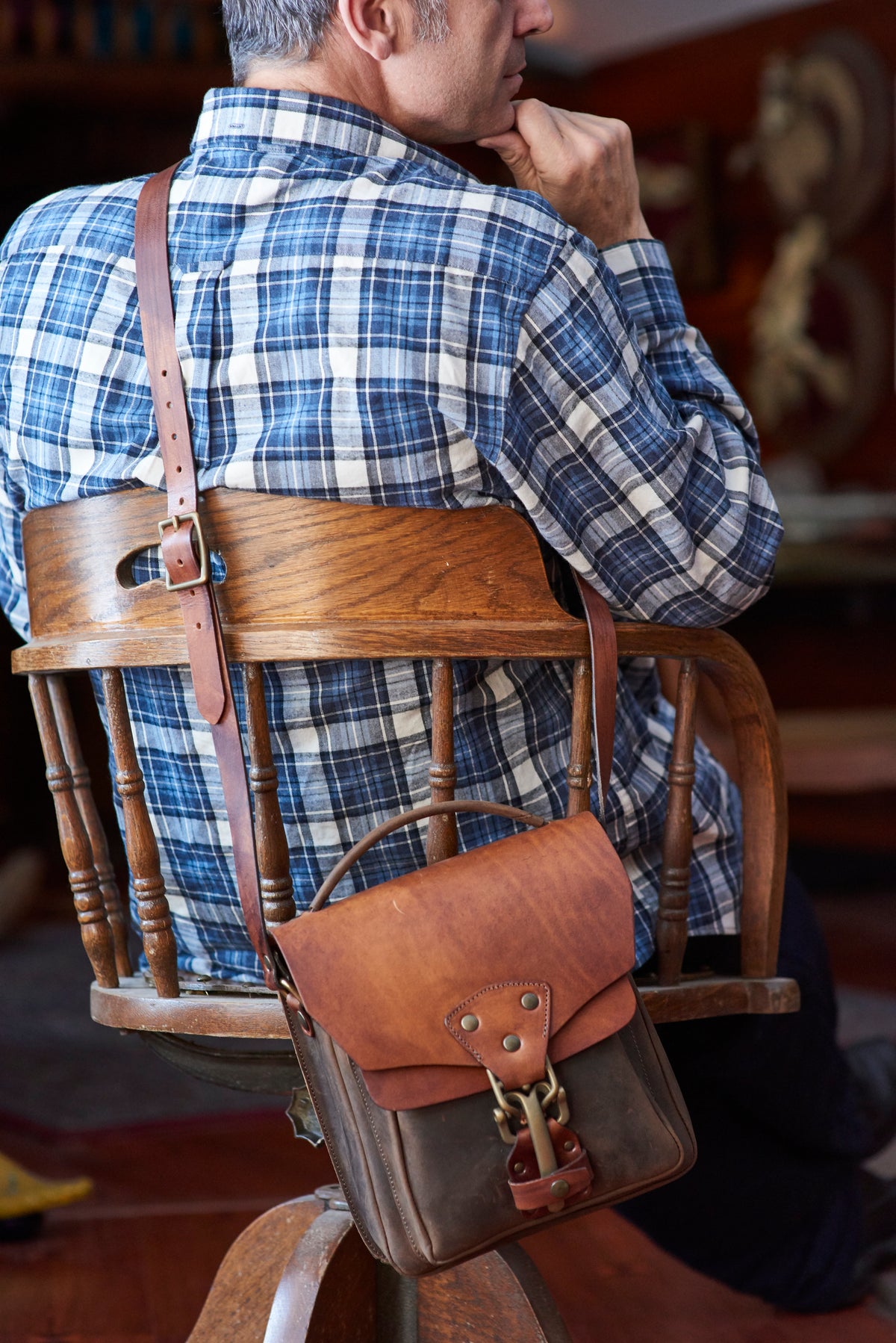 Mantis vintage tan & crazy horse brown bag in English bridle and heavy crazy horse leather, back view