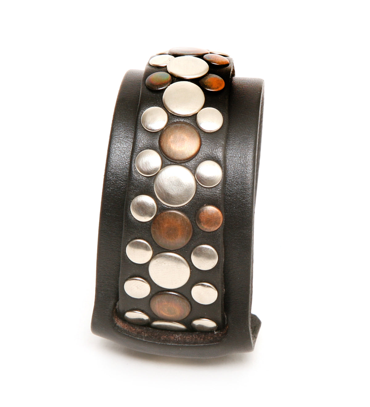 Gemini cuff studded in 8-9oz vegetable-tanned leather, clasp detail