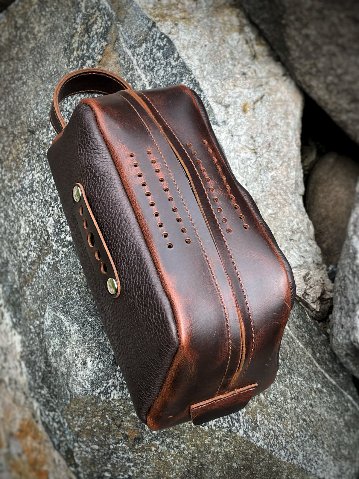 KONA two-tone leather travel bag, alternate view