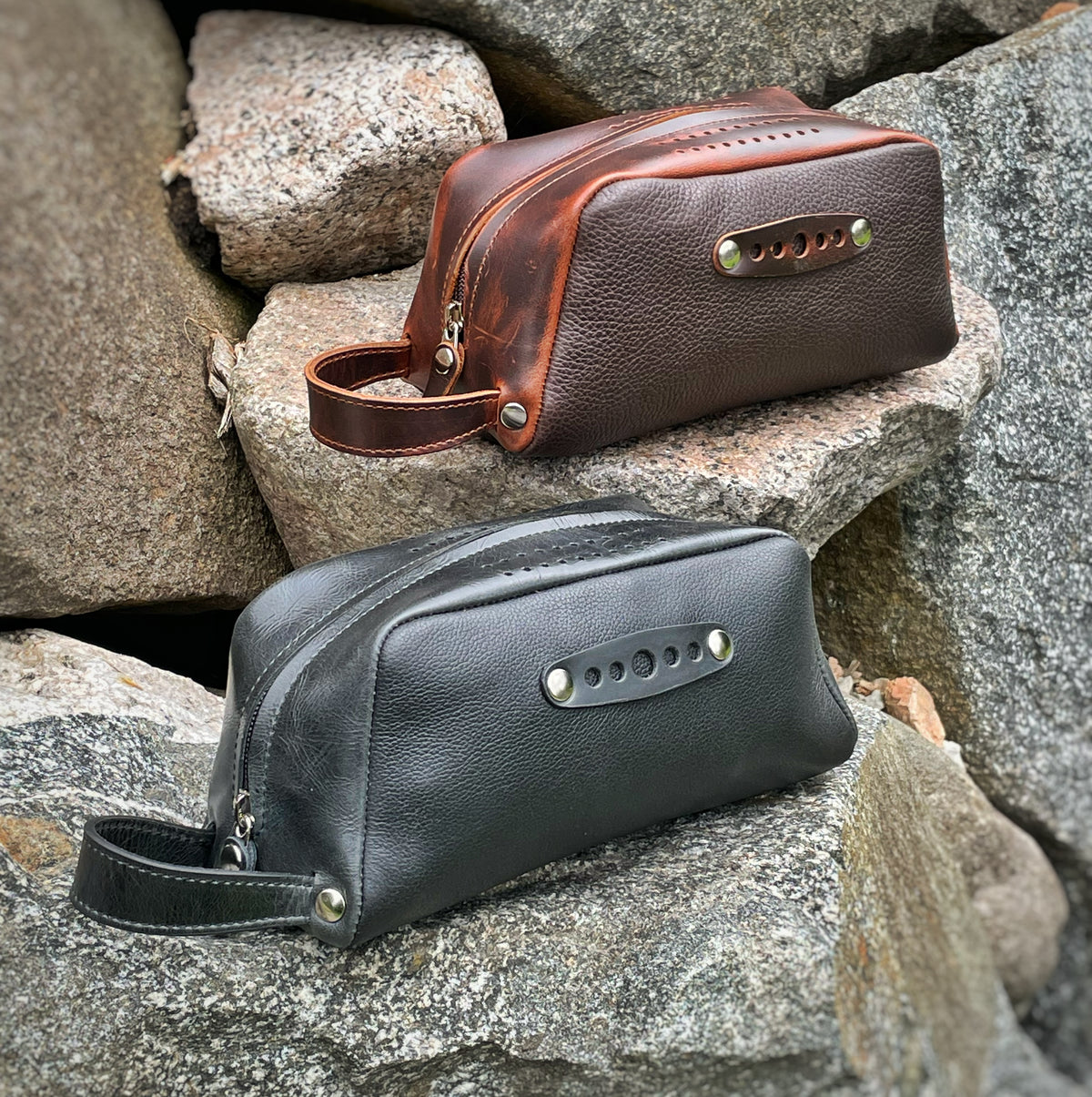 KONA two-tone leather travel bag, detail