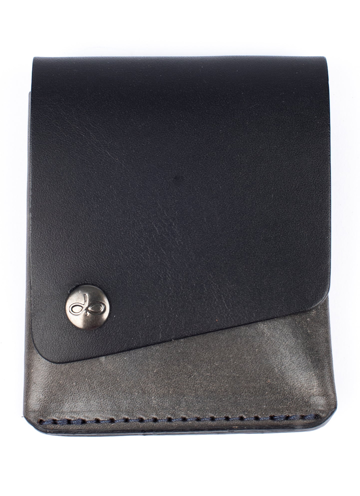 Piegato minimalist wallet black and vinagroon