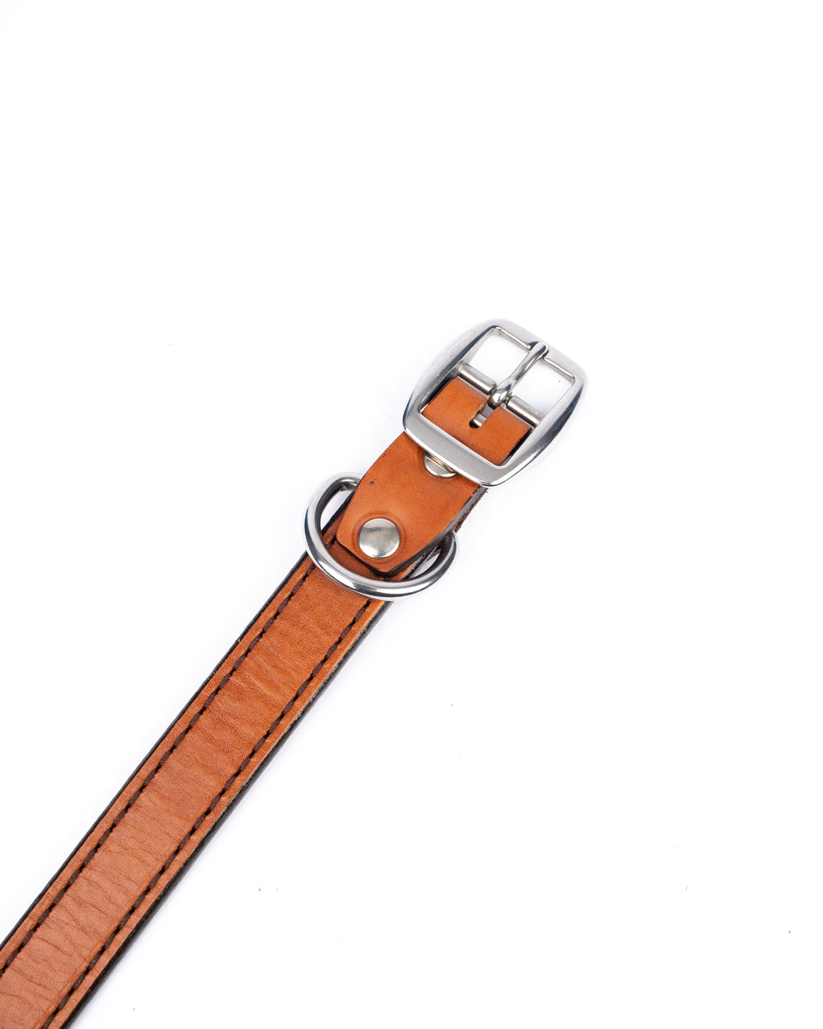 Custom Dog Collar in 12oz English bridle leather, side view