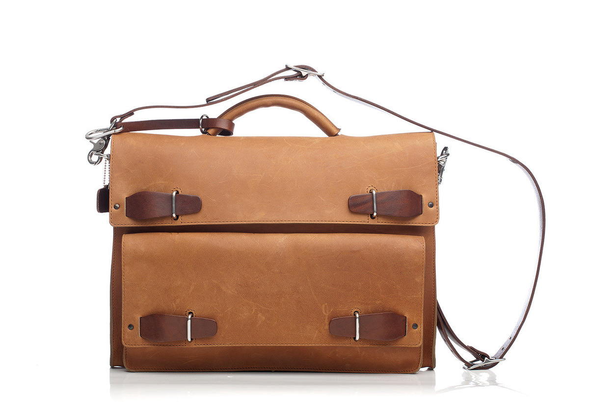 URBA Briefcase Messenger leather briefcase in light brown, front view