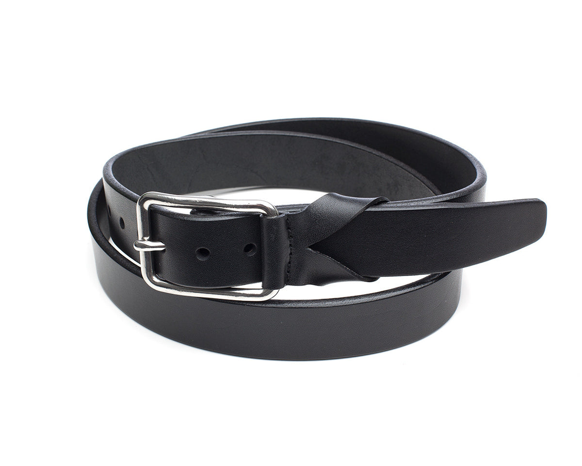 PEREGRINE belt in vegetable-tanned leather (Wicket and Craig of USA), laid flat, full length