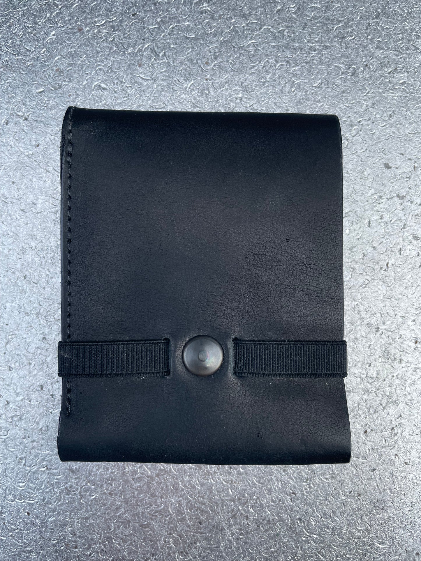 Slingshot wallet black